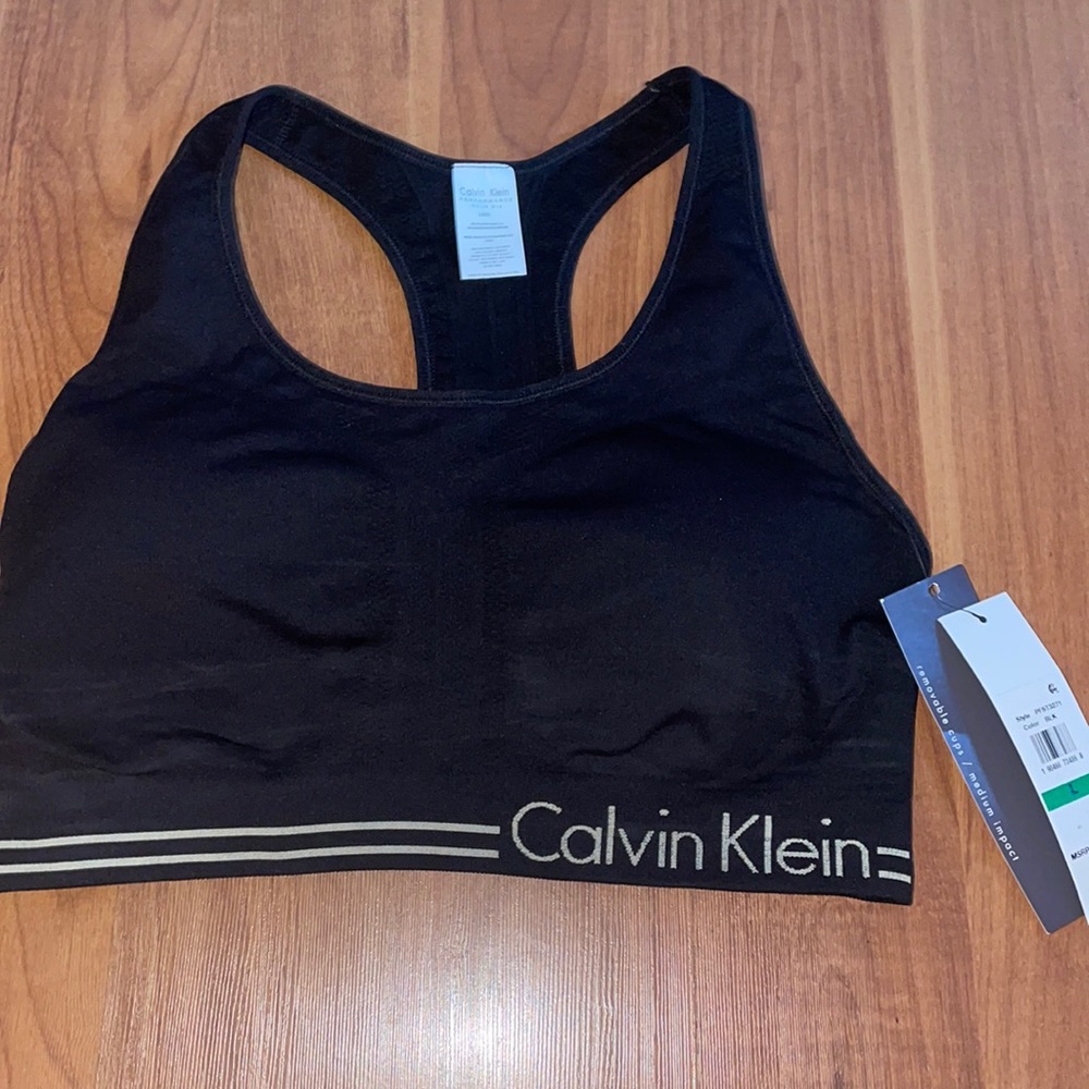 NWT Calvin Klein sports bra